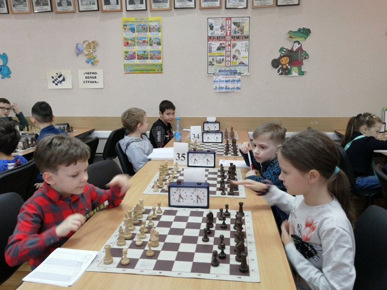 Соревновании по классическим шахматам «Осенние каникулы – 2022» в клубе &quot;Белая ладья&quot;.